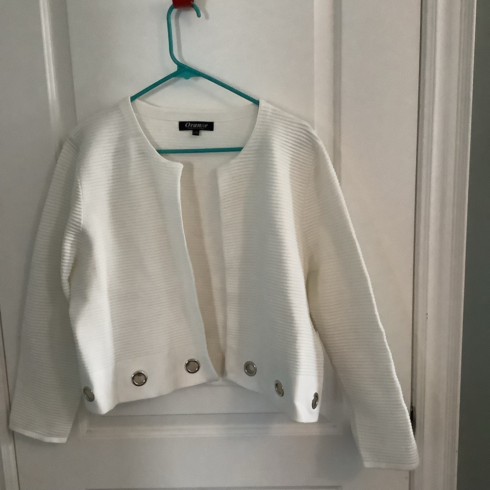 Orange brand White Cropped Blazer with Relaxed Fit, NWOT